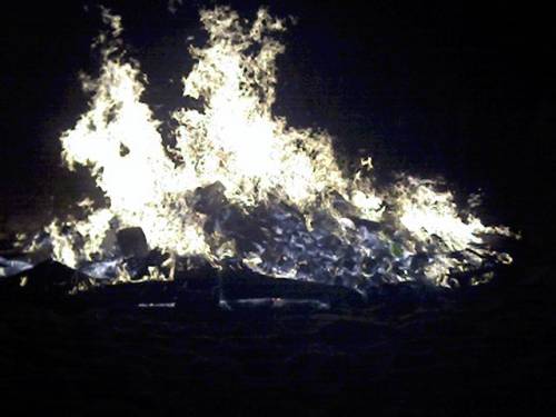 20060126125829-hoguera3.jpg